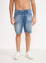 Carregar imagem no visualizador da galeria, Bermuda Jeans Davi Com Puídos Colcci